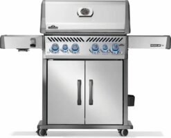 Napoleon Rogue PRO-S 525 Gas BBQ Grill with Infrared Side and Rear Burners